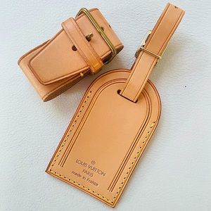 LOUIS VUITTON Leather Luggage Tag & Poignet Set 🧳 AMAZING CONDITION 🏷️